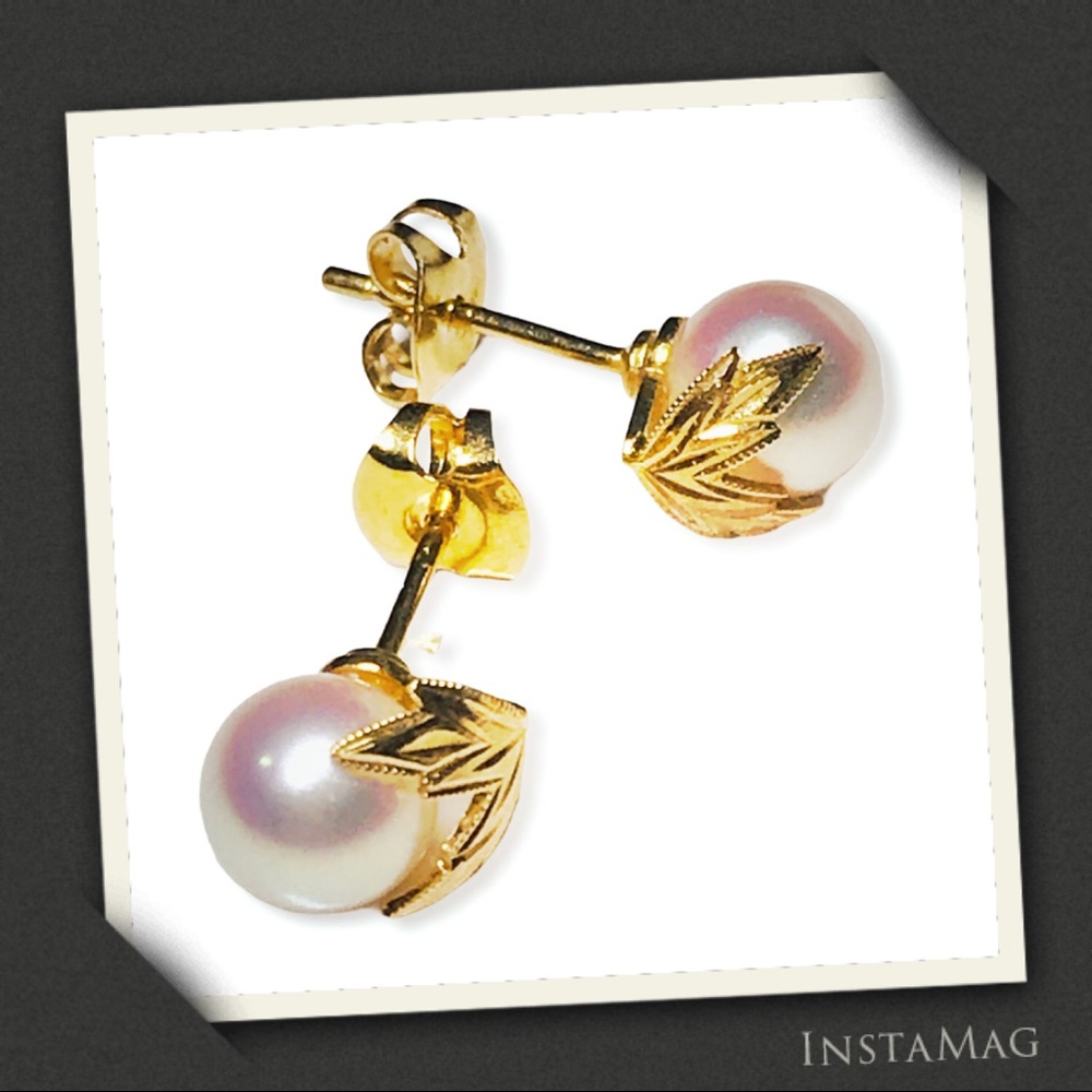 ⭐️HOST PICK⭐️ MIKIMOTO Akoya Pearl w/18KT Gold Leaves Earrings